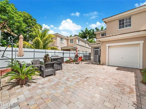 3rd image of 14056 SW 272nd St Unit 14056