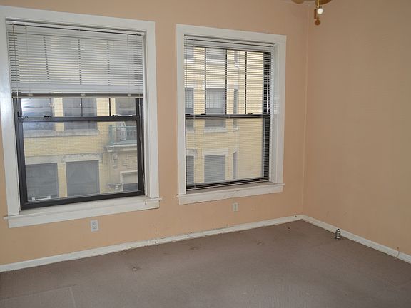4th image of 5514 S Cornell Ave APT 2