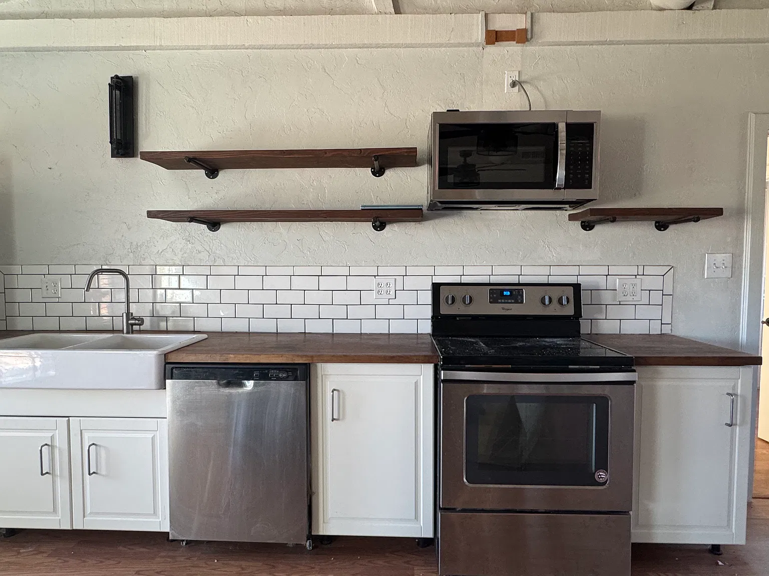 2 bed, $2,000 — Photo 4