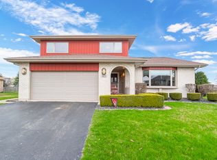 7622 W Lakeside Dr, Frankfort, IL 60423