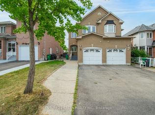 26 Oatfield Rd, Brampton, ON L6R 1X7