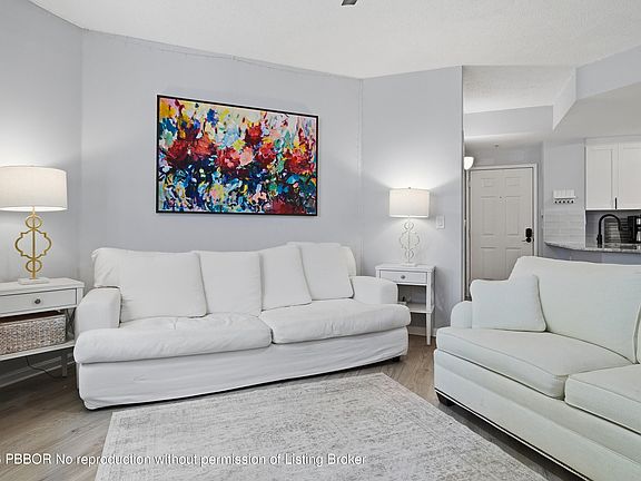 4th image of 780 S Sapodilla Ave APT 104