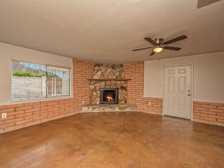 4456 E Campbell Ave — Photo 5
