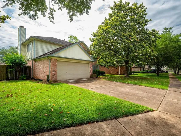 3527 Hidden Creek Dr, Sugar Land, TX 77479