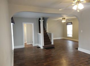 609 W Ordway St, Freeport, IL 61032