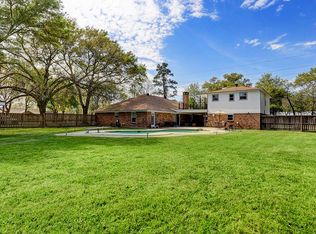 9122 Seber Dr, Tomball, TX 77375
