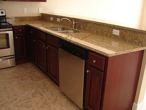 5th image of 123 Big Oaks Ln
