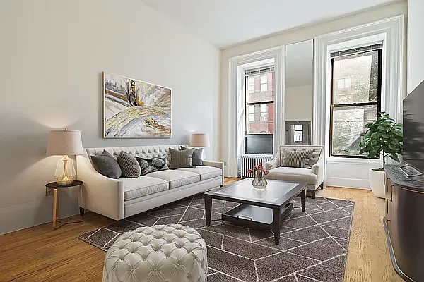 Rented by Manhattan Realty Group | media 1