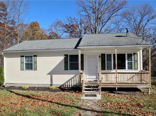 531 10th Ave, Woonsocket, RI 02895