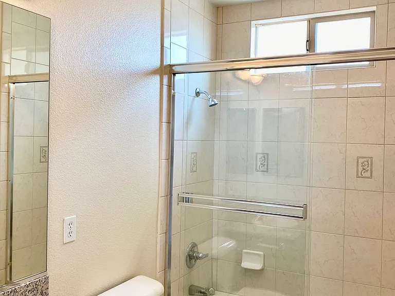 5531 Sultana Ave — Photo 11