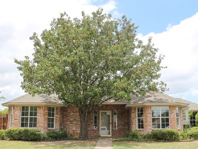 325 Sondra Way, Red Oak, TX, 75154