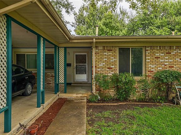 2nd image of 1302 Corona Dr
