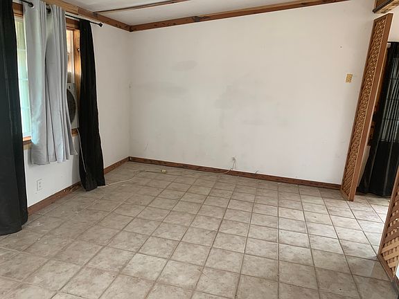 2nd image of 1539 W Avenue L8 #2