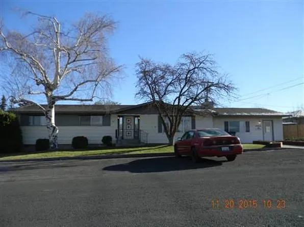 707 13th St, Davenport, WA 99122