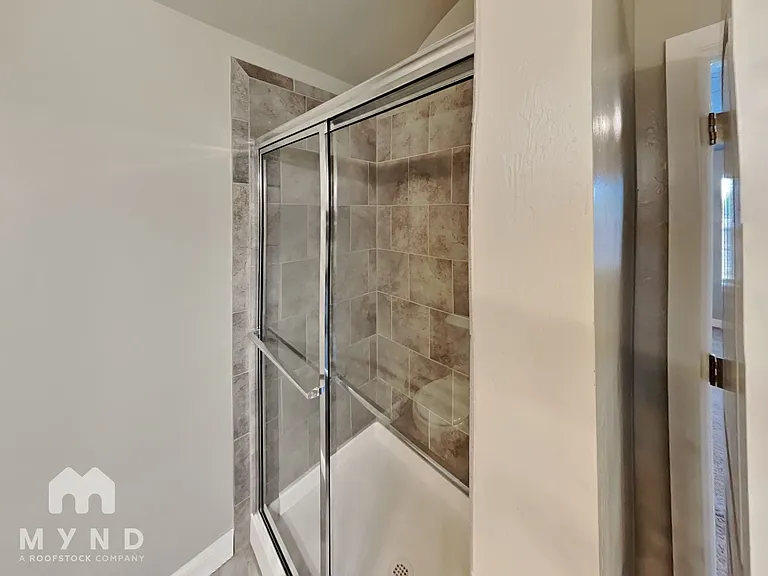 1109 Merlin Dr — Photo 15