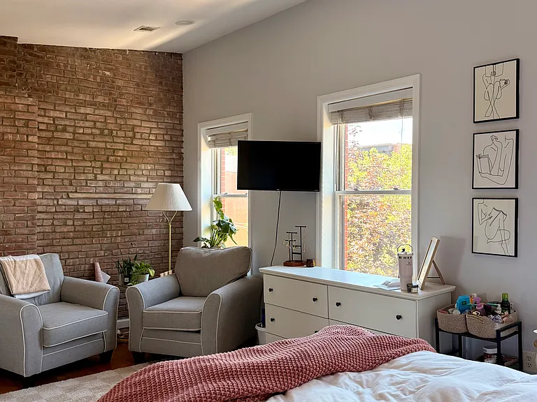 635 Bloomfield St #2 — Photo 11
