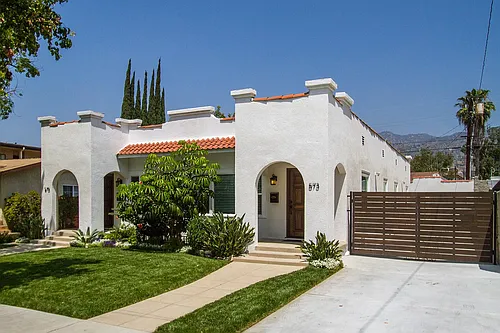 575 Palm Dr Photo 1