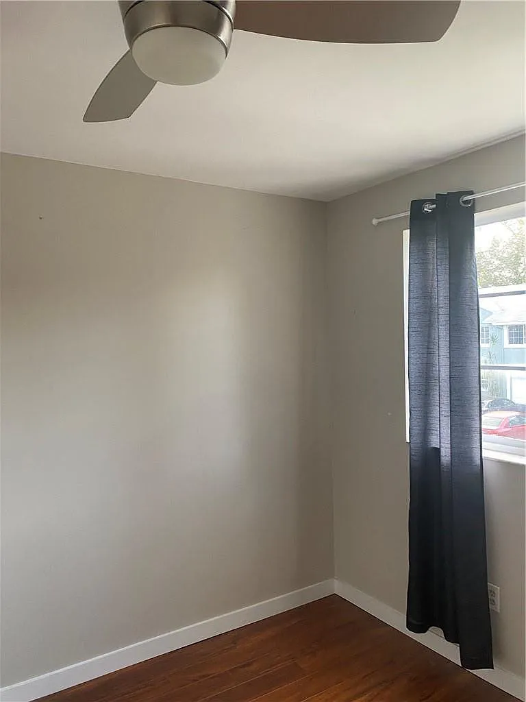 3 bed, 2.5 bath, 1488 sqft, $3,100 — Photo 4