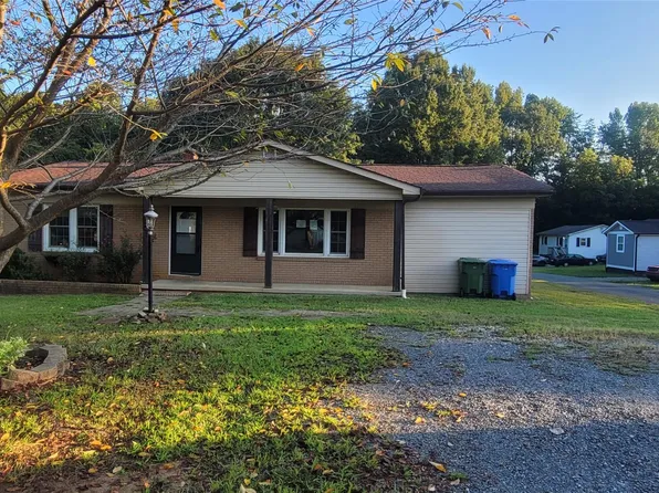 533 Rhyne Cir, Gastonia, NC 28054