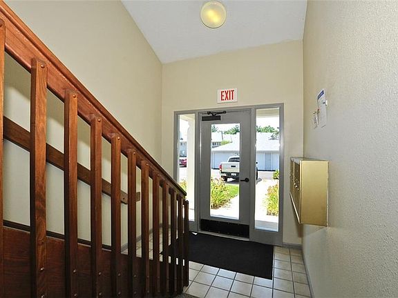 5th image of 8112 Glenwillow Ln Unit 101