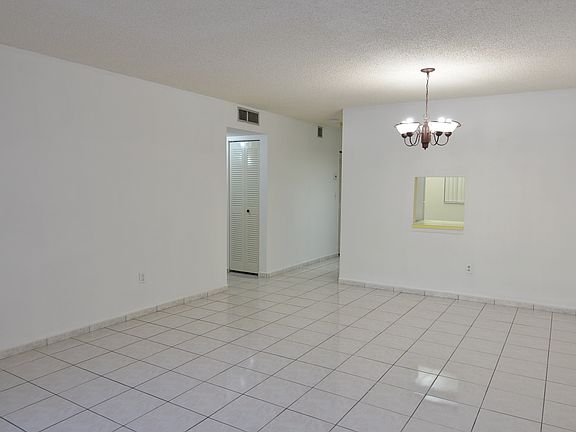 4th image of 1605 Mardis Dr
