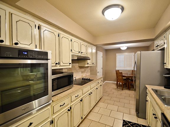 5th image of 308 Magnolia Blossom Ln