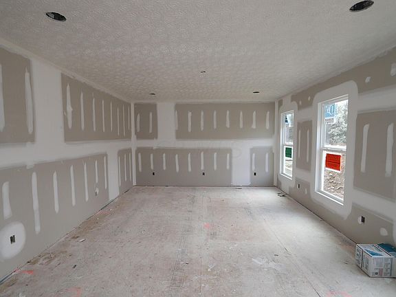 5th image of 4589 Morbitzer Ln