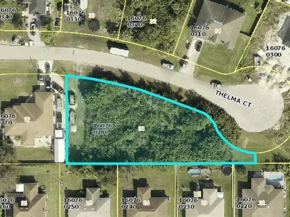 441 Thelma Ct, Lehigh Acres, FL 33972