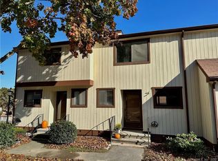 116 Foxton Ct UNIT 116, Beacon Falls, CT 06403