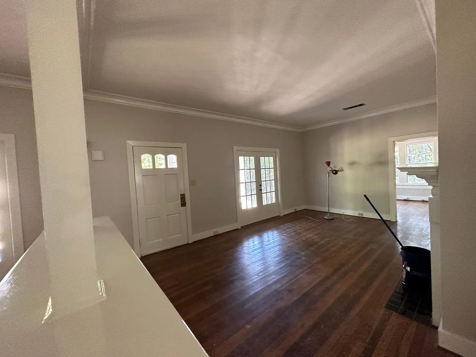 426 N 18th Ave — Photo 3