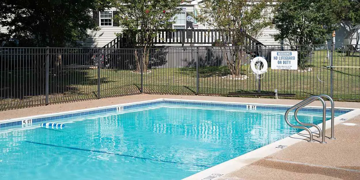 Arbor Springs — Photo 1