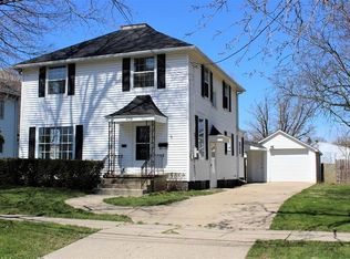 406 E Wall St, Morrison, IL 61270