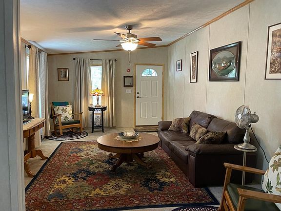 5th image of 71 Fox Hill Lane