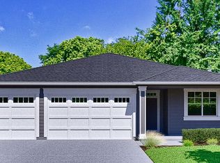 1427 NE Raymond Ln, Estacada, OR 97023