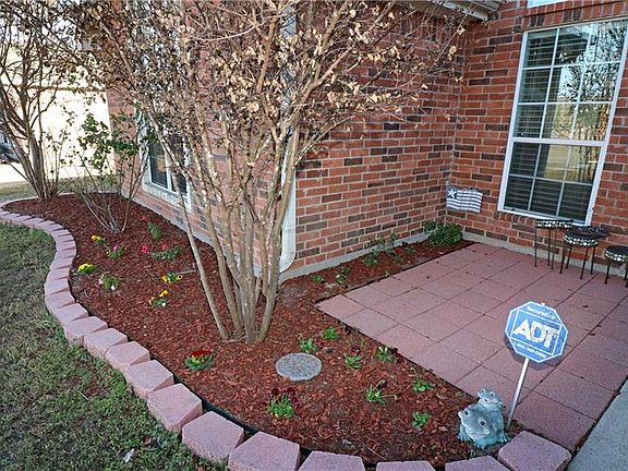 2nd image of 2407 Lindsey Dr