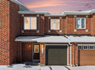 114 Silvermoon Cres, Ottawa, ON K4A 0P9