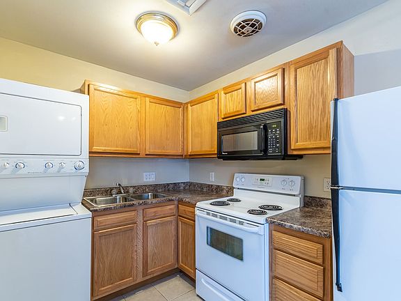 4th image of 3556 Robroy Dr #3571-04