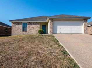 10613 Granada Dr, Waco, TX 76708