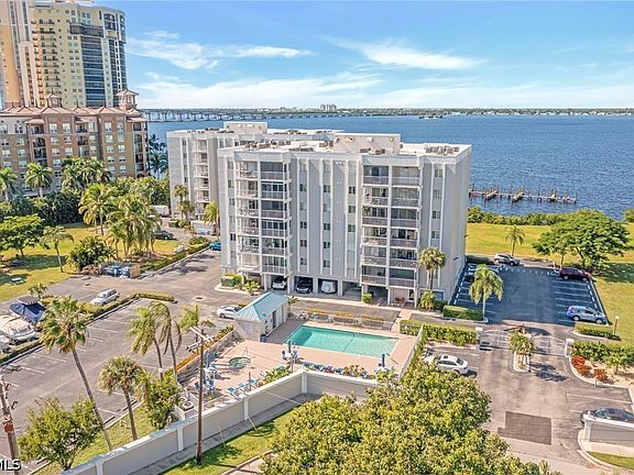 2nd image of 2875 Palm Beach Blvd #205