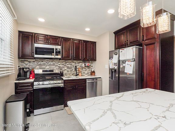 5th image of 65 Park Hill Ct