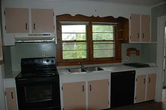 3 bed, 1.5 bath, 1232 sqft, $2,895 — Photo 3