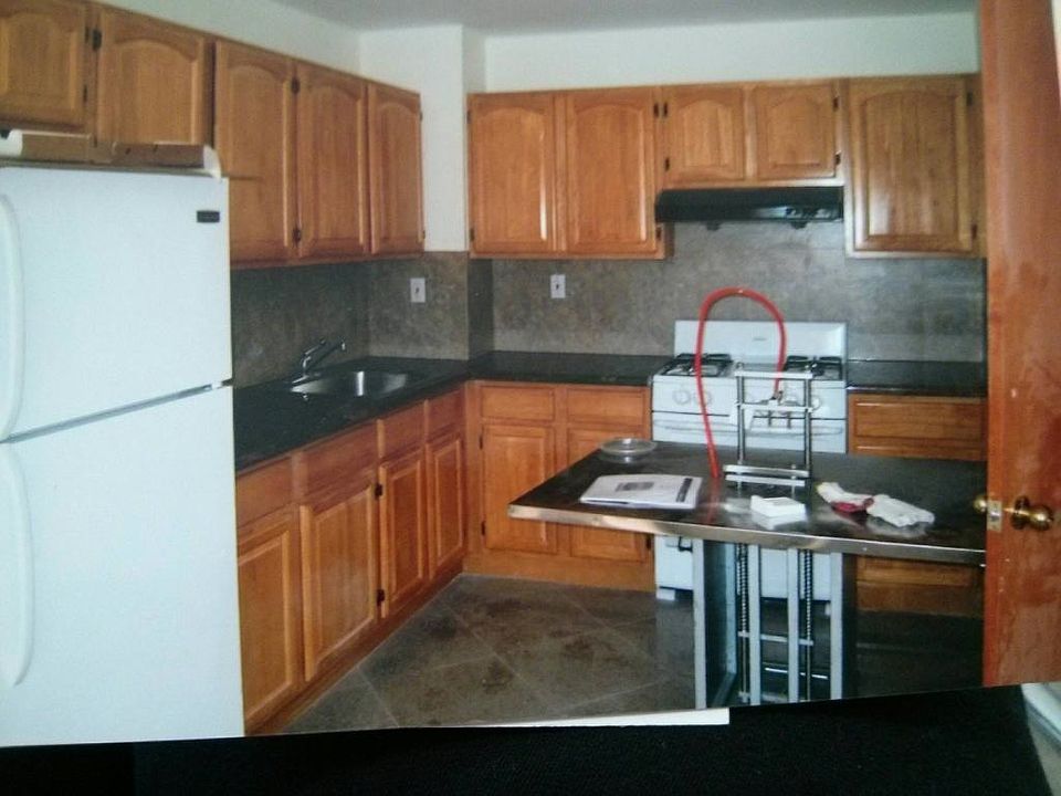 2nd image of 5733 Van Horn St APT 1
