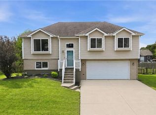 9203 NE 116th Pl, Kansas City, MO 64157