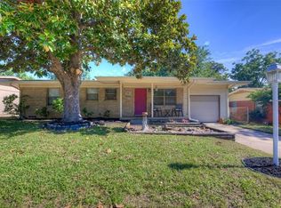 637 Willow St, Hurst, TX 76053