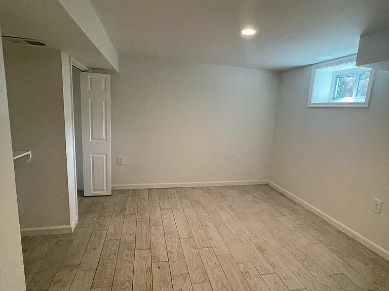 1325 S Buchanan St — Photo 7