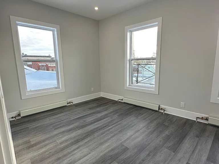 4 Water St #5 — Photo 12