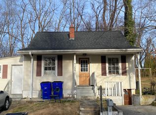706 Montgomery St, Blacksburg, VA 24060