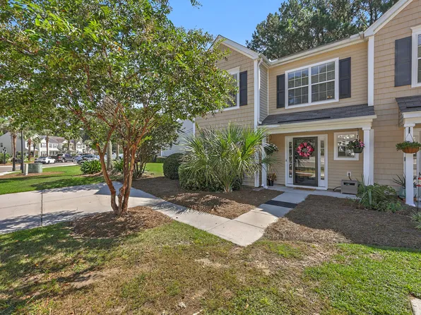1215 Island Club Dr, Charleston, SC 29492