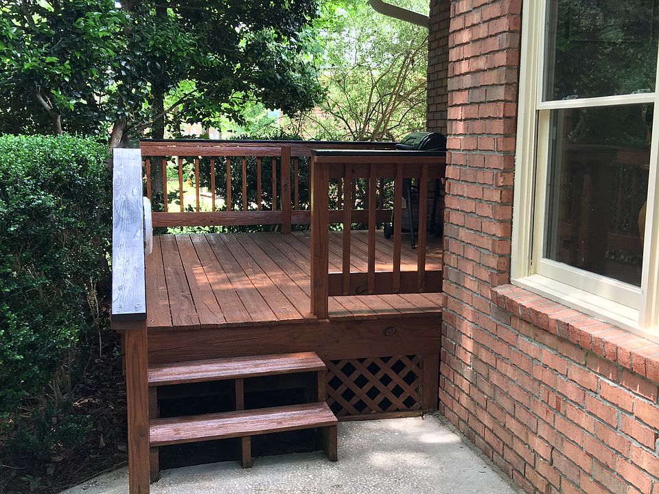 2nd image of 26 Oak Park Point