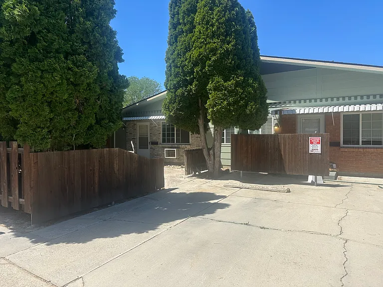 2520 Wisconsin Ave — Photo 10